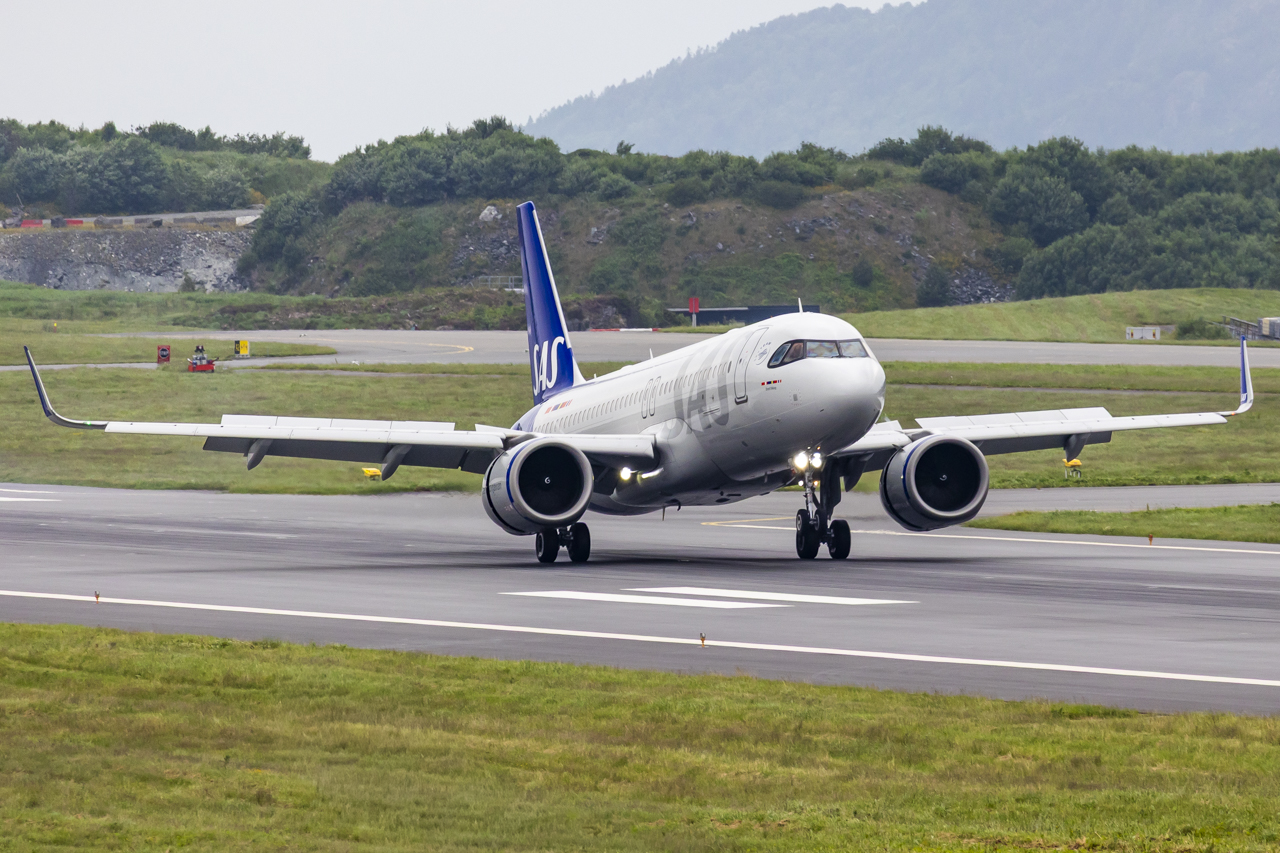 CB1A8985